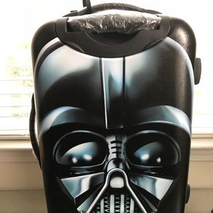 American Tourister (Gently Used)